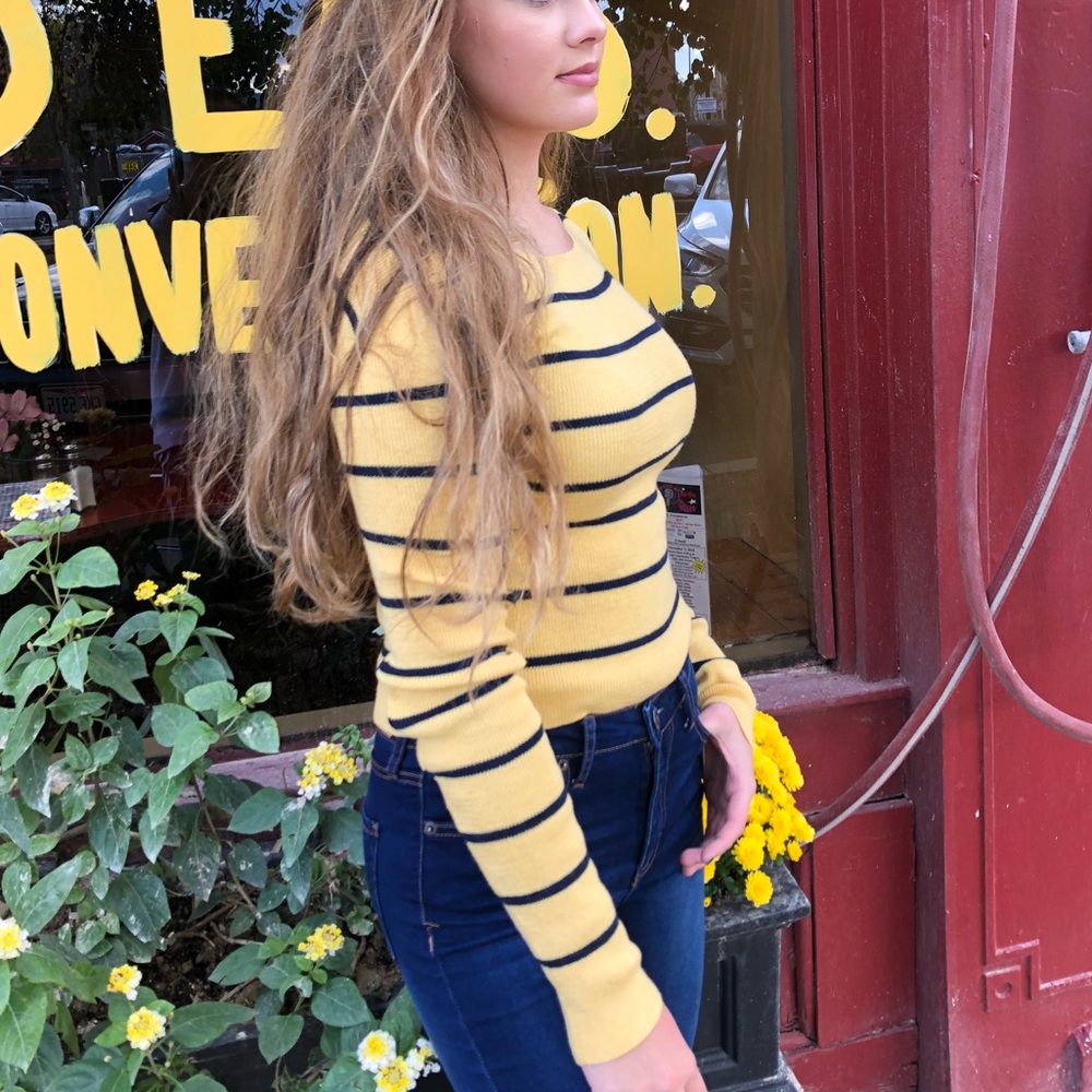 ๐ Yellow and Navy Striped Sweater ๐ - Picture 2 of 4